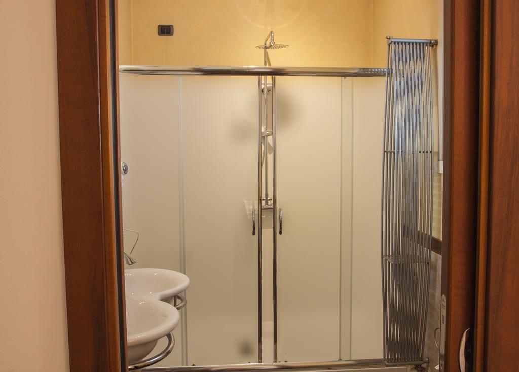 Myroom Guest House แบร์กาโม ภายนอก รูปภาพ